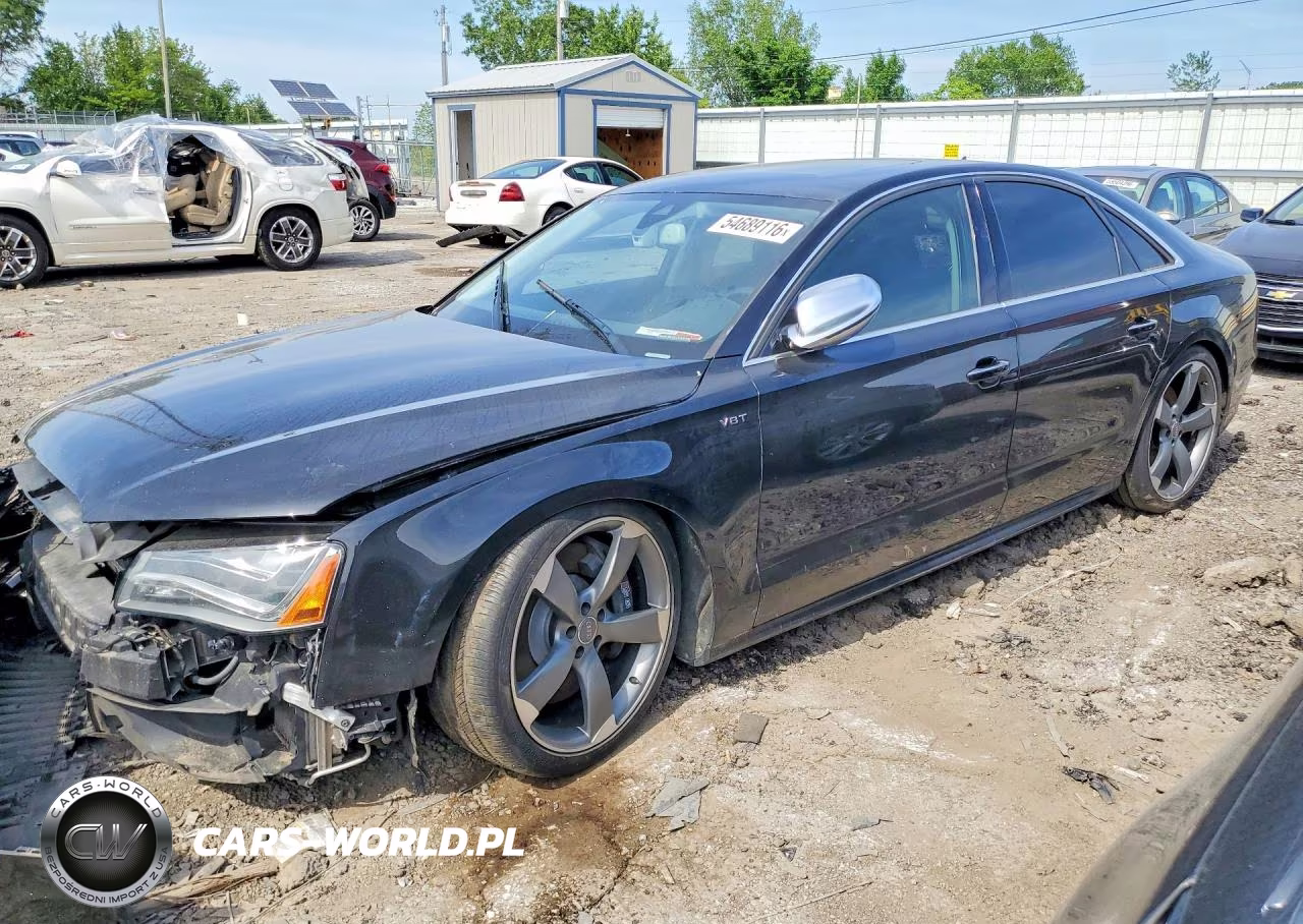2014 Audi S8 Quattro – zdjęcie 1 z 12