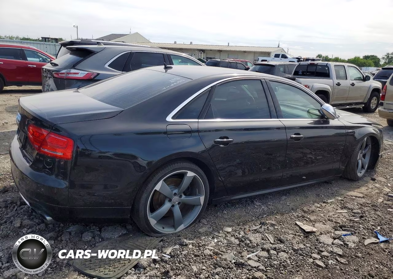 2014 Audi S8 Quattro VIN:WAUD2AFD4EN002417 - 3