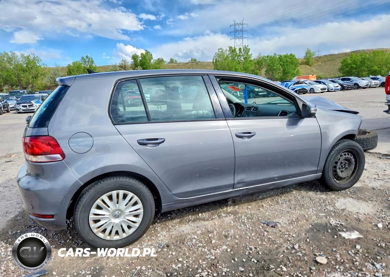 2012 Volkswagen Golf VIN:WVWDB7AJ1CW113369 - 3
