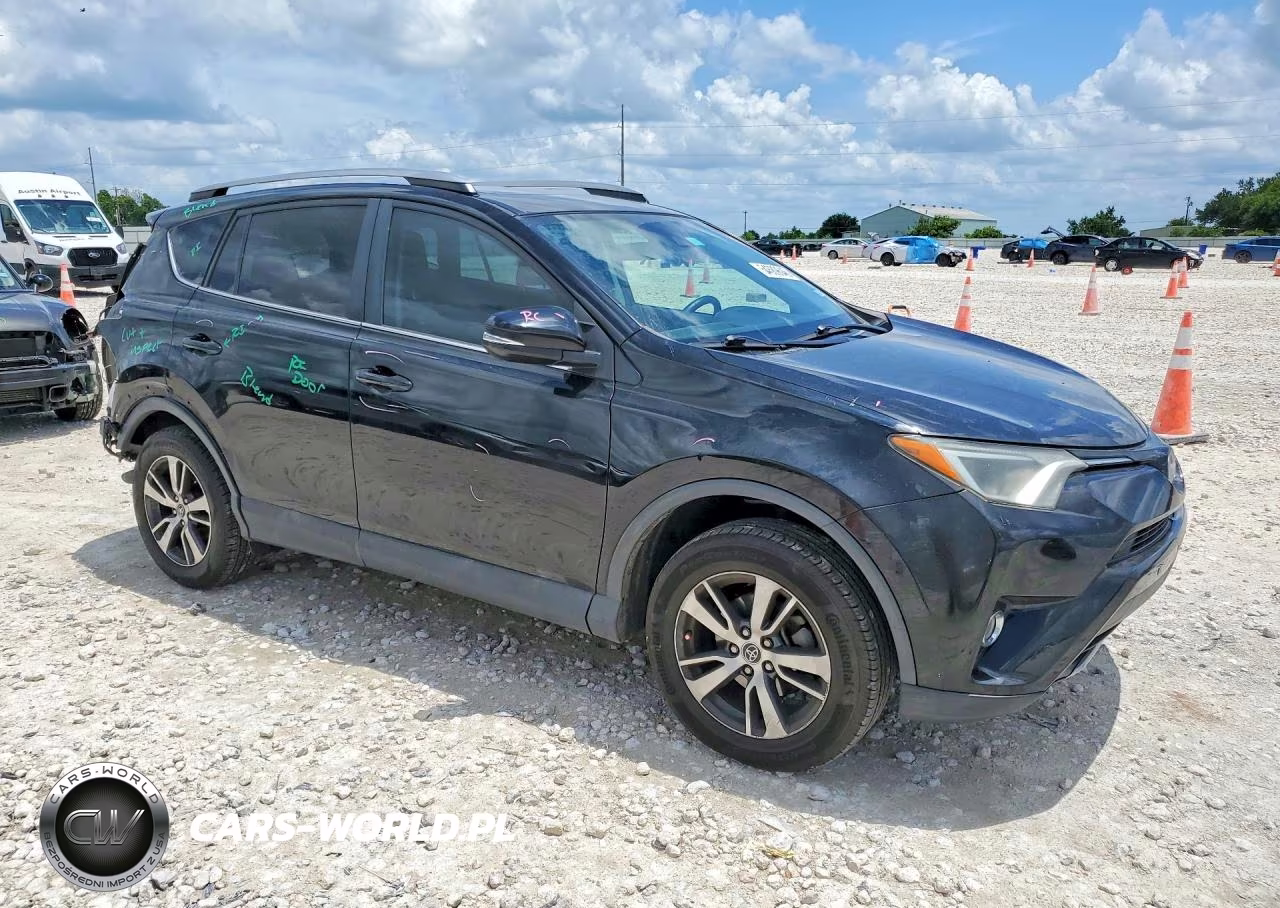 2018 Toyota Rav4 Xle VIN:2T3WFREV3JW416042 - 4