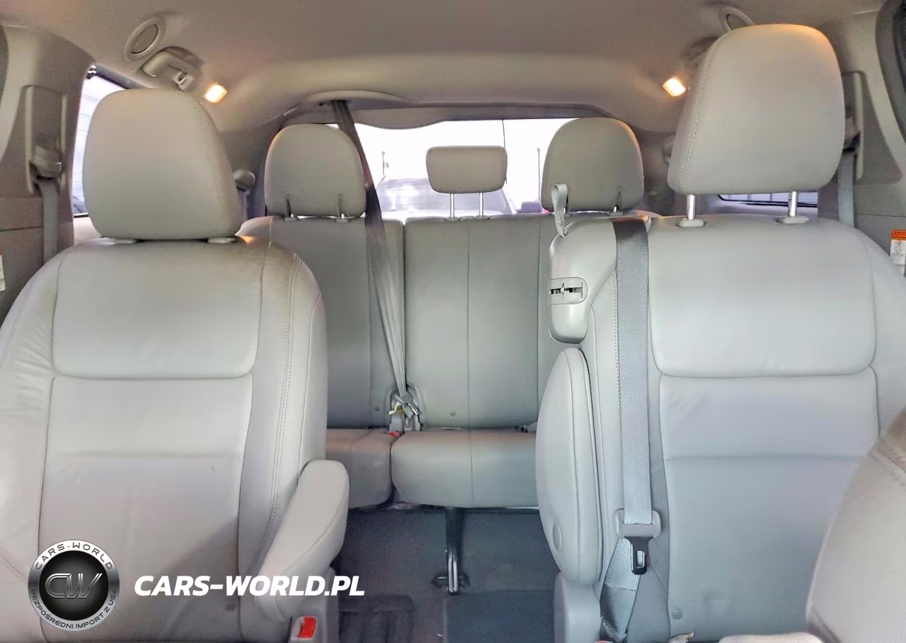 2018 Toyota Sienna Xle 8-Passenger VIN:5TDYZ3DC8JS921413 - 10