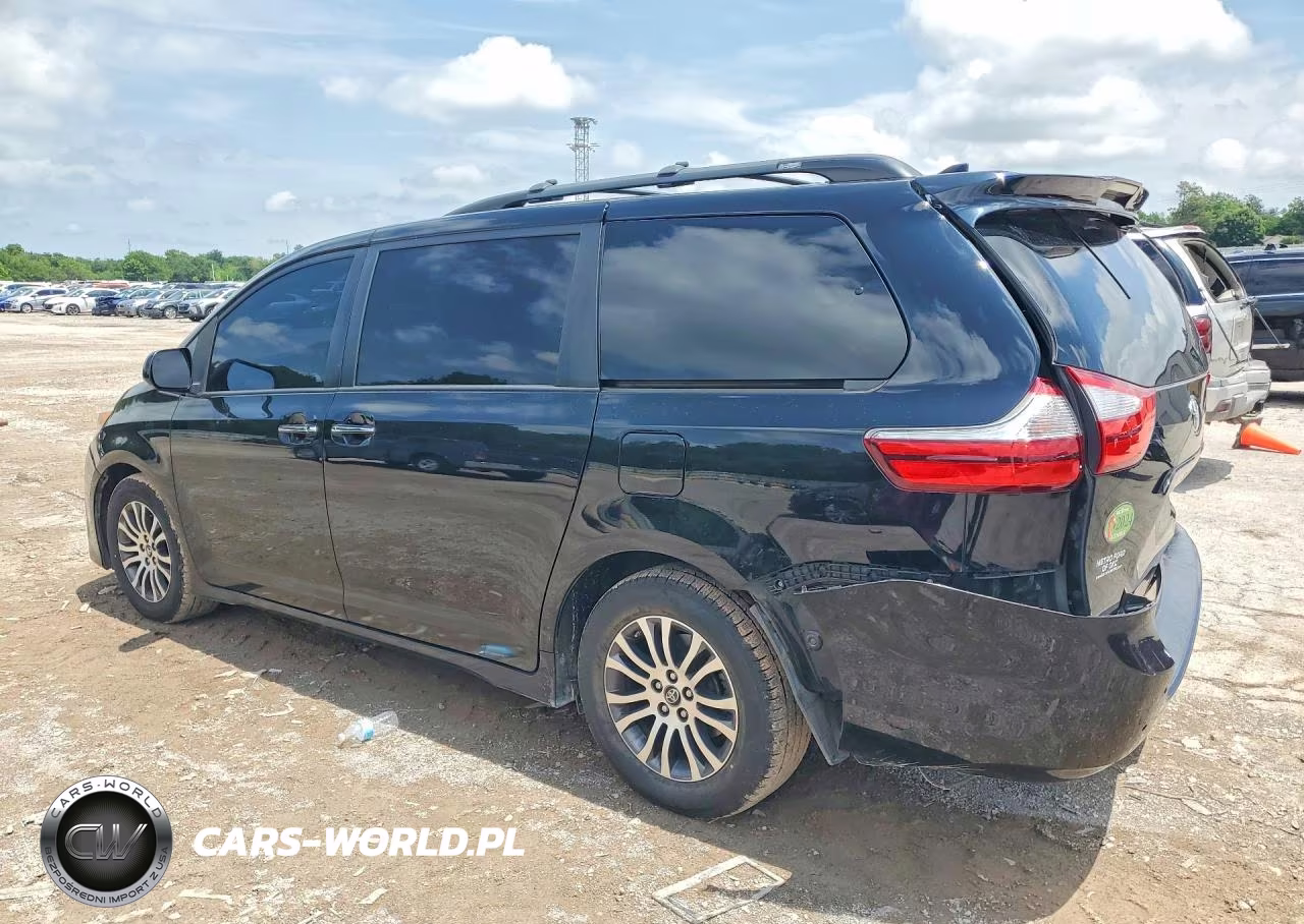 2018 Toyota Sienna Xle 8-Passenger VIN:5TDYZ3DC8JS921413 - 2