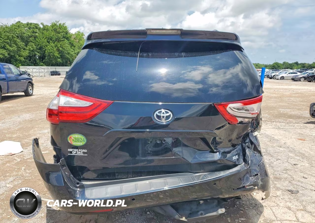 2018 Toyota Sienna Xle 8-Passenger VIN:5TDYZ3DC8JS921413 - 6