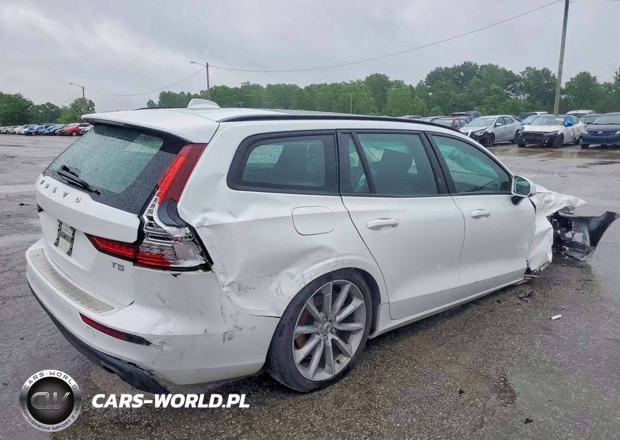 2020 Volvo V60 T5 Momentum VIN:YV1102EK9L2367511 - 3