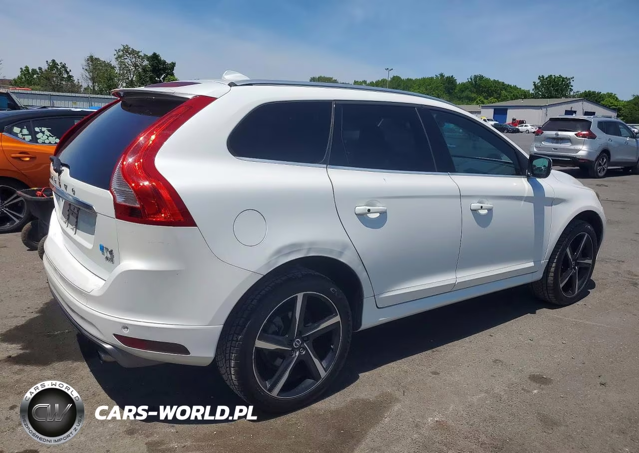 2015 Volvo Xc60 T6 R-Design Platinum VIN:YV4902RS4F2726901 - 3