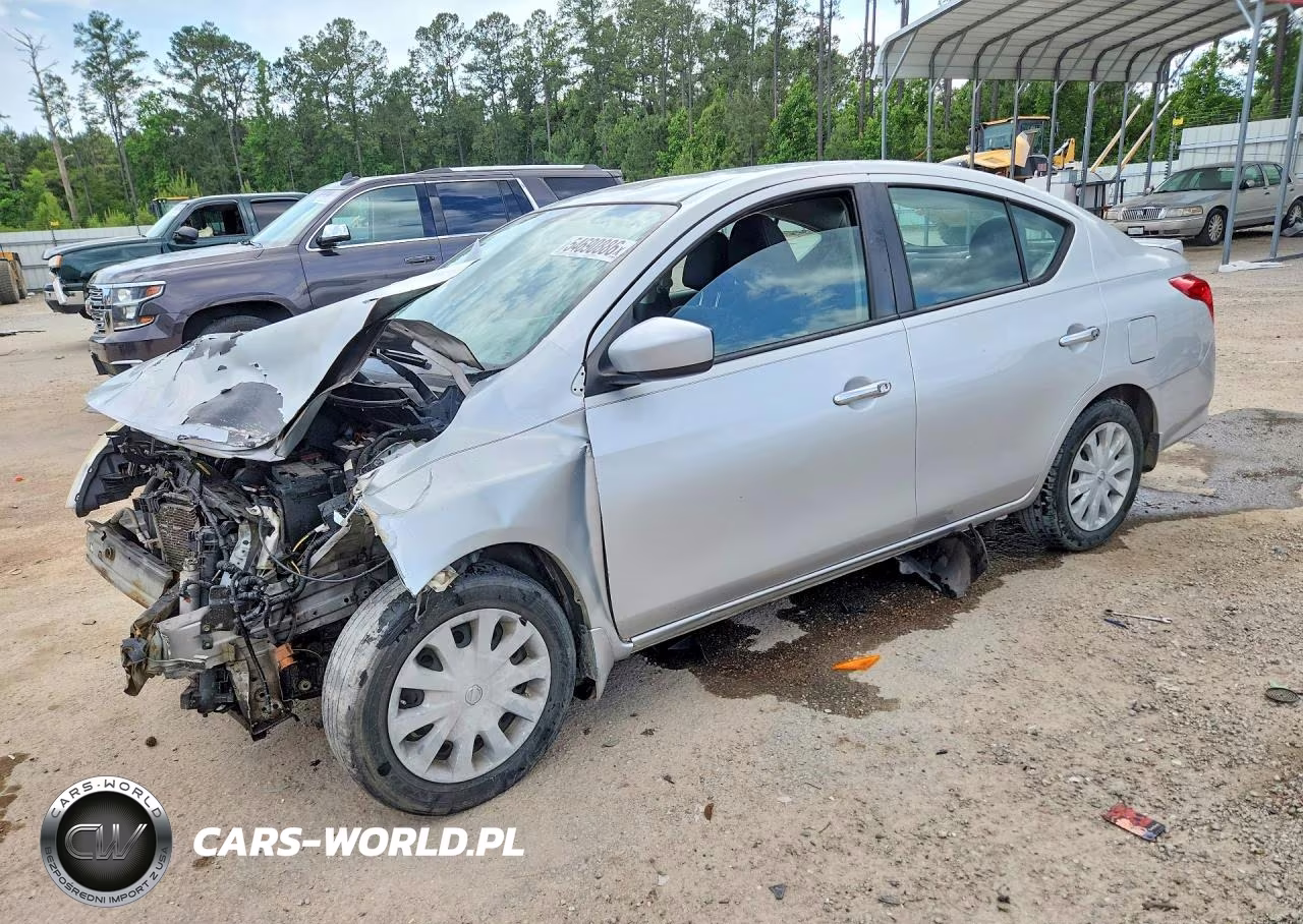 2015 Nissan Versa 1.6 Sv – zdjęcie 1 z 12