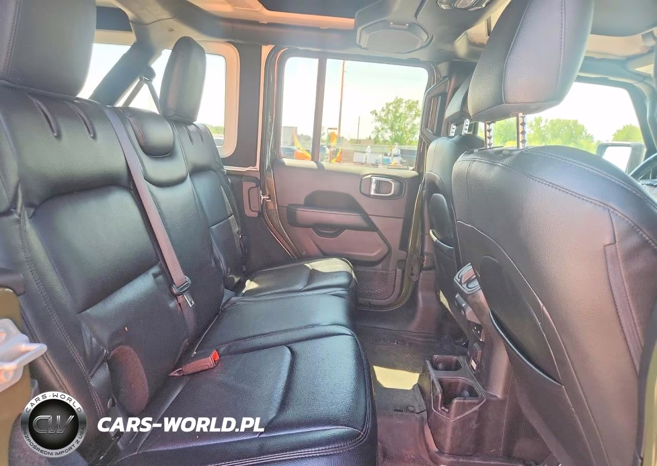 2021 Jeep Wrangler Unlimited Sahara VIN:1C4HJXEN5MW601274 - 11