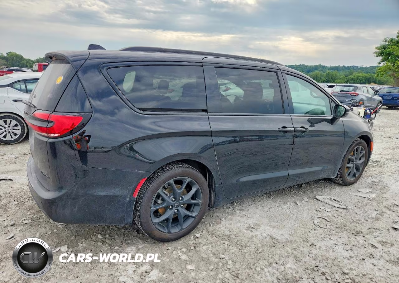 2025 Chrysler Pacifica Limited VIN:2C4RC1GG1SR593464 - 3