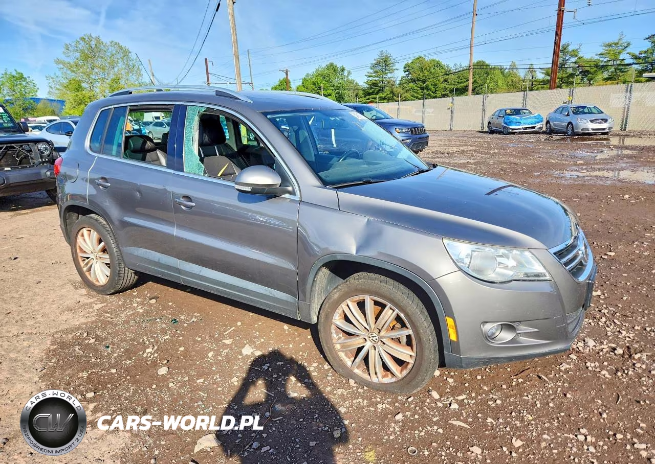 2011 Volkswagen Tiguan S VIN:WVGBV7AX4BW560596 - 4