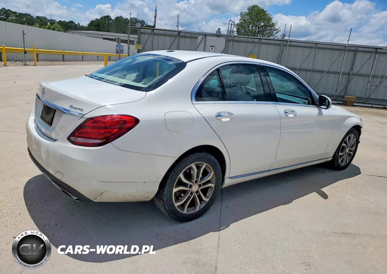 2015 Mercedes-Benz C 300 4Matic VIN:55SWF4KB2FU027725 - 3