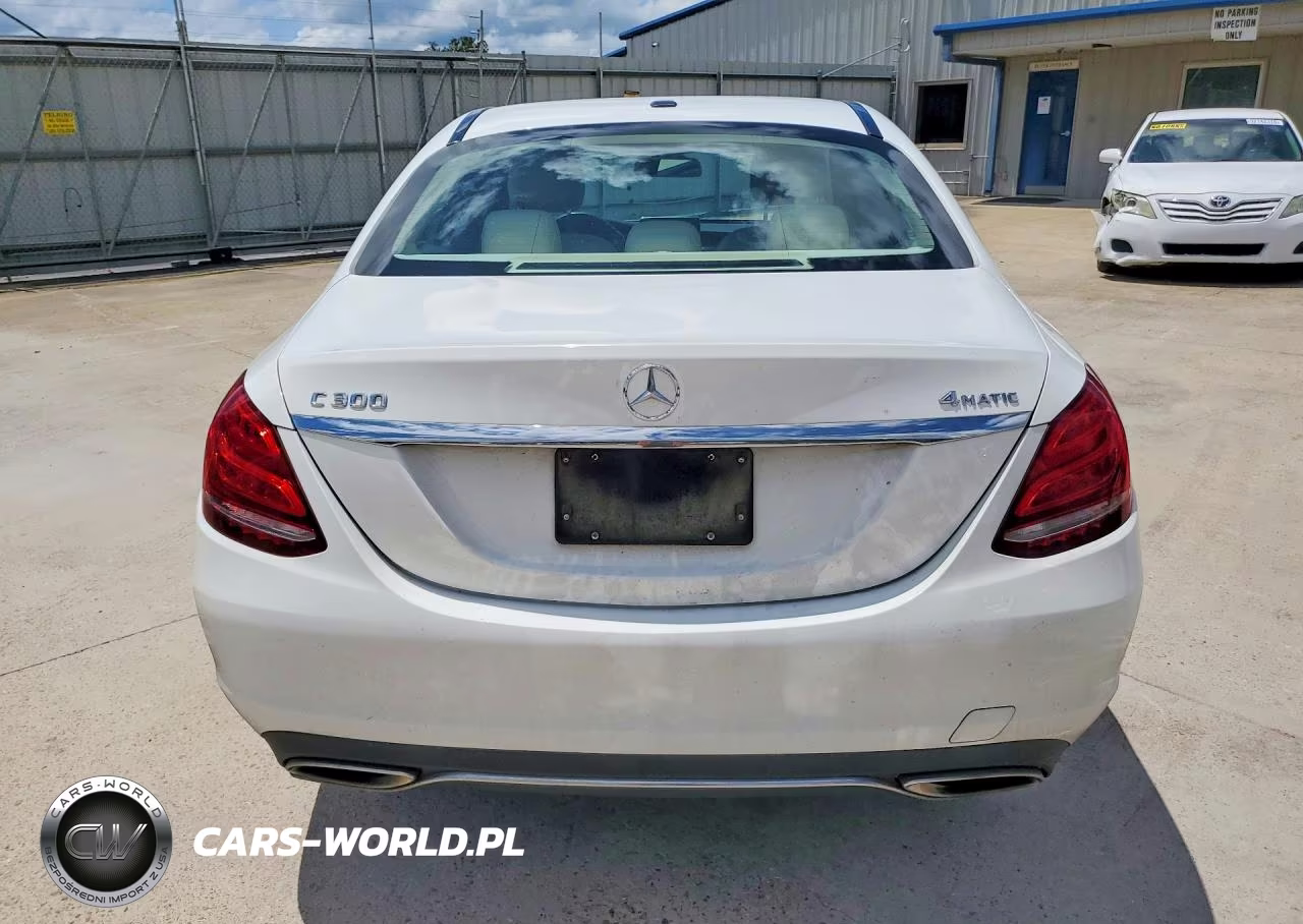 2015 Mercedes-Benz C 300 4Matic VIN:55SWF4KB2FU027725 - 6