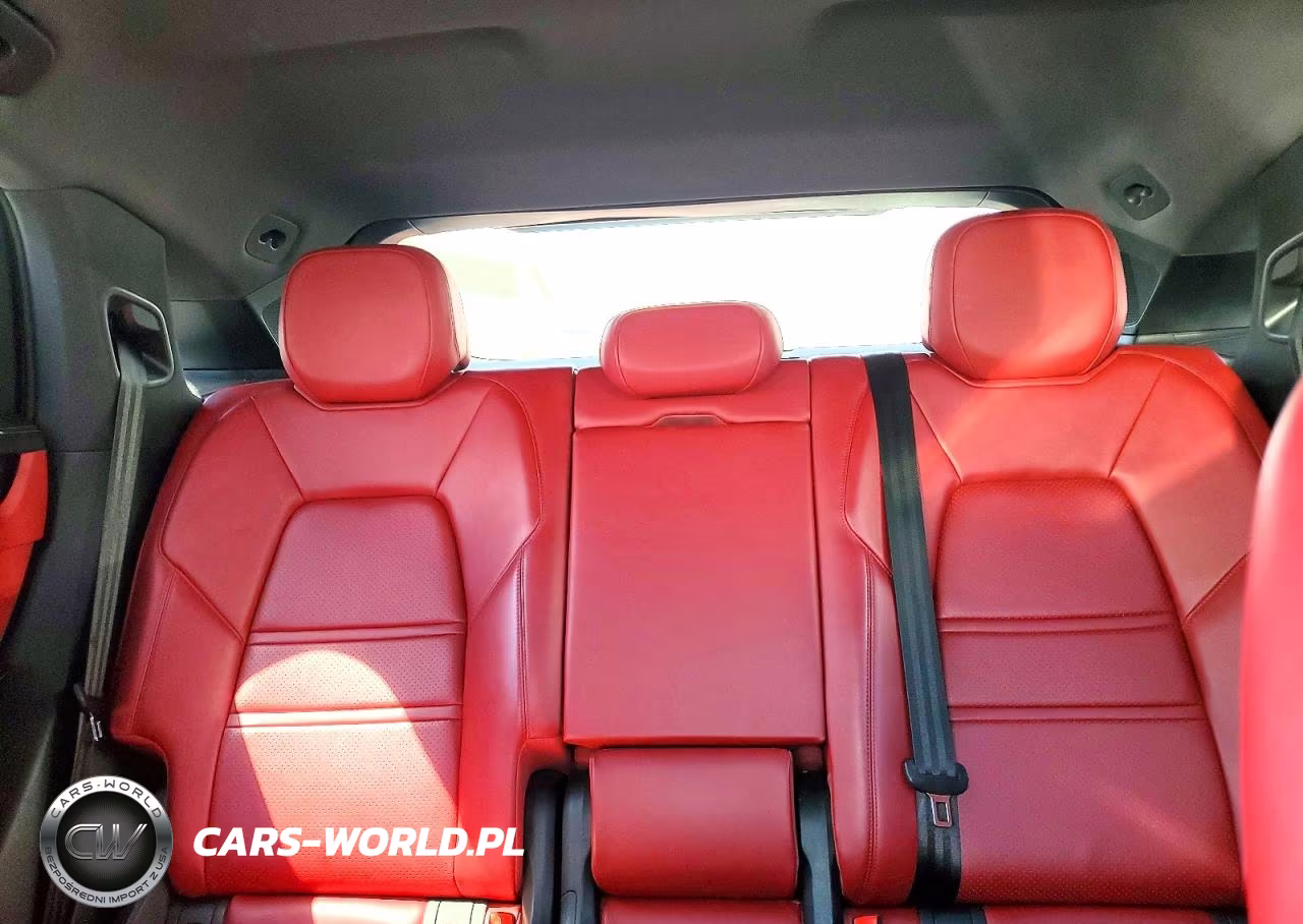 2021 Porsche Cayenne Coupe VIN:WP1BA2AY5MDA43364 - 10