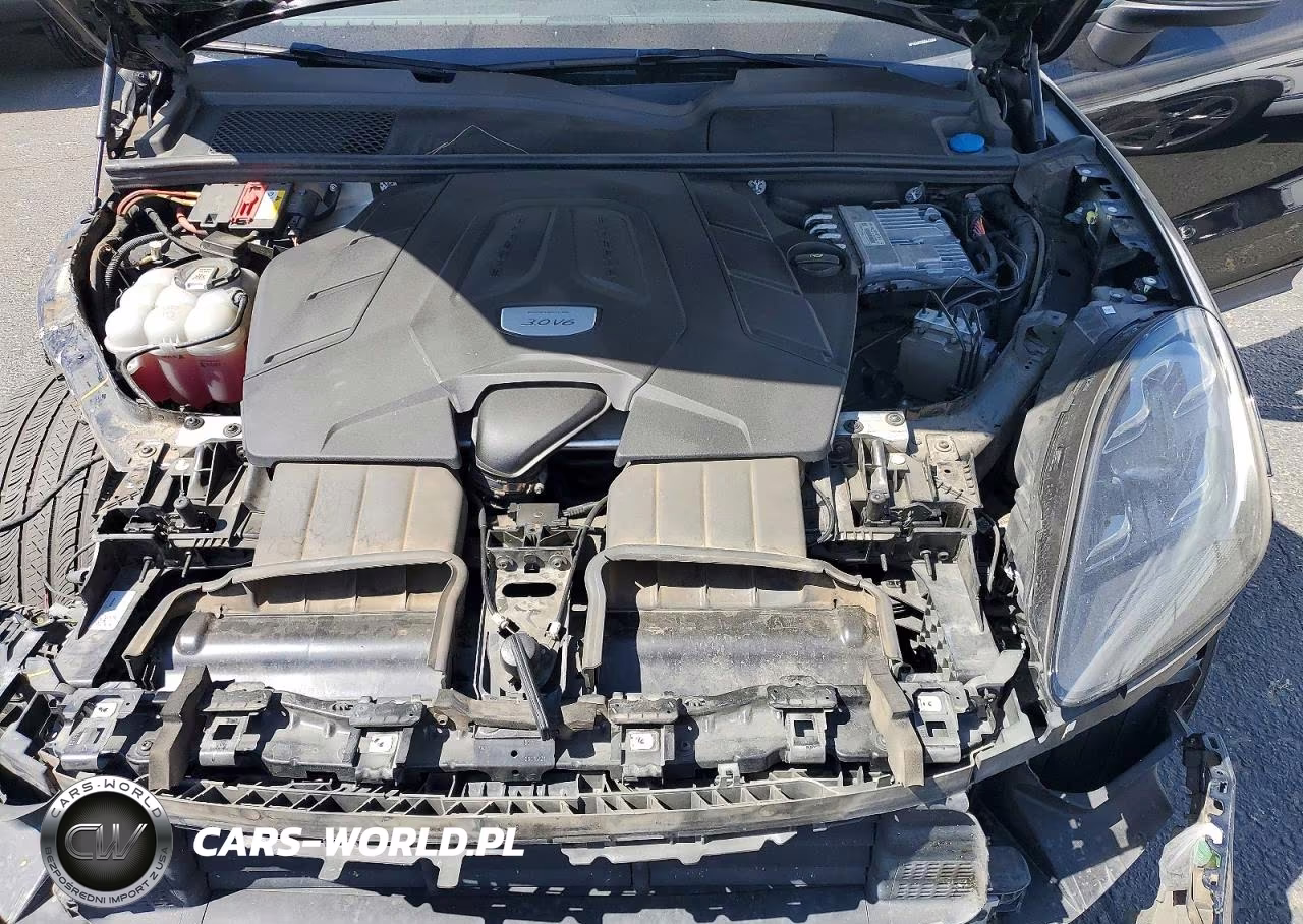 2021 Porsche Cayenne Coupe VIN:WP1BA2AY5MDA43364 - 12