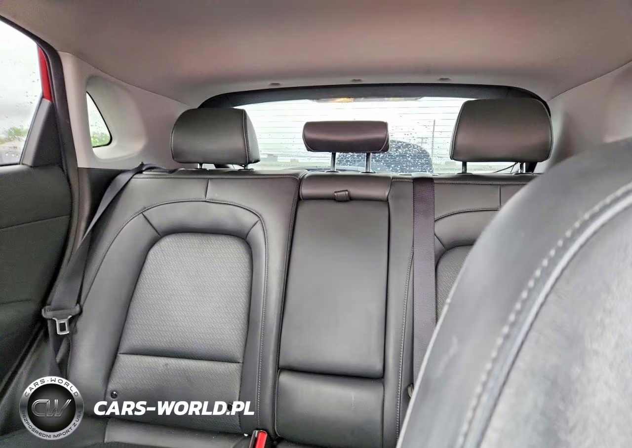 2021 Hyundai Kona Ultimate VIN:KM8K53AG4MU104198 - 10