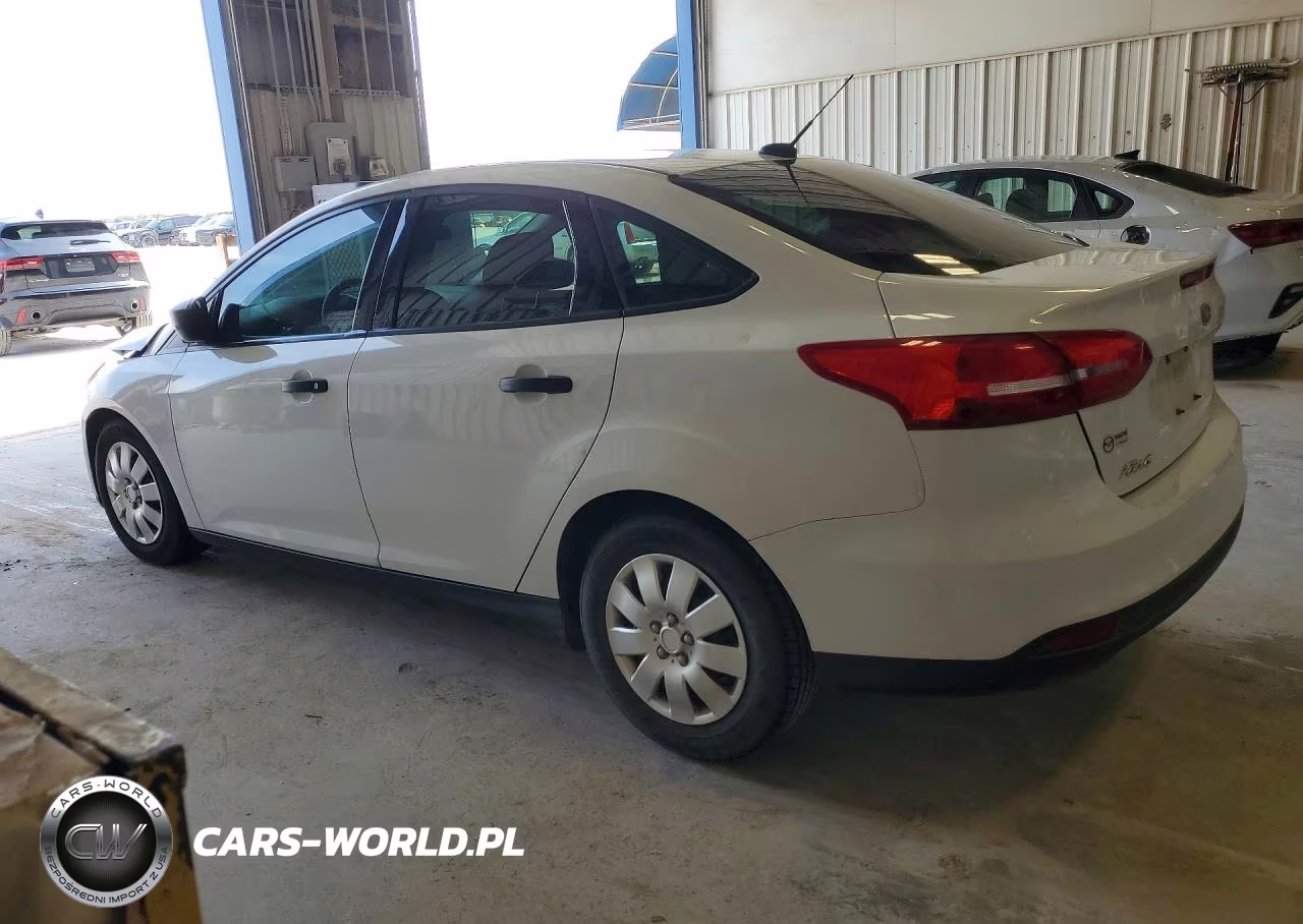 2017 Ford Focus S VIN:1FADP3E29HL235473 - 2