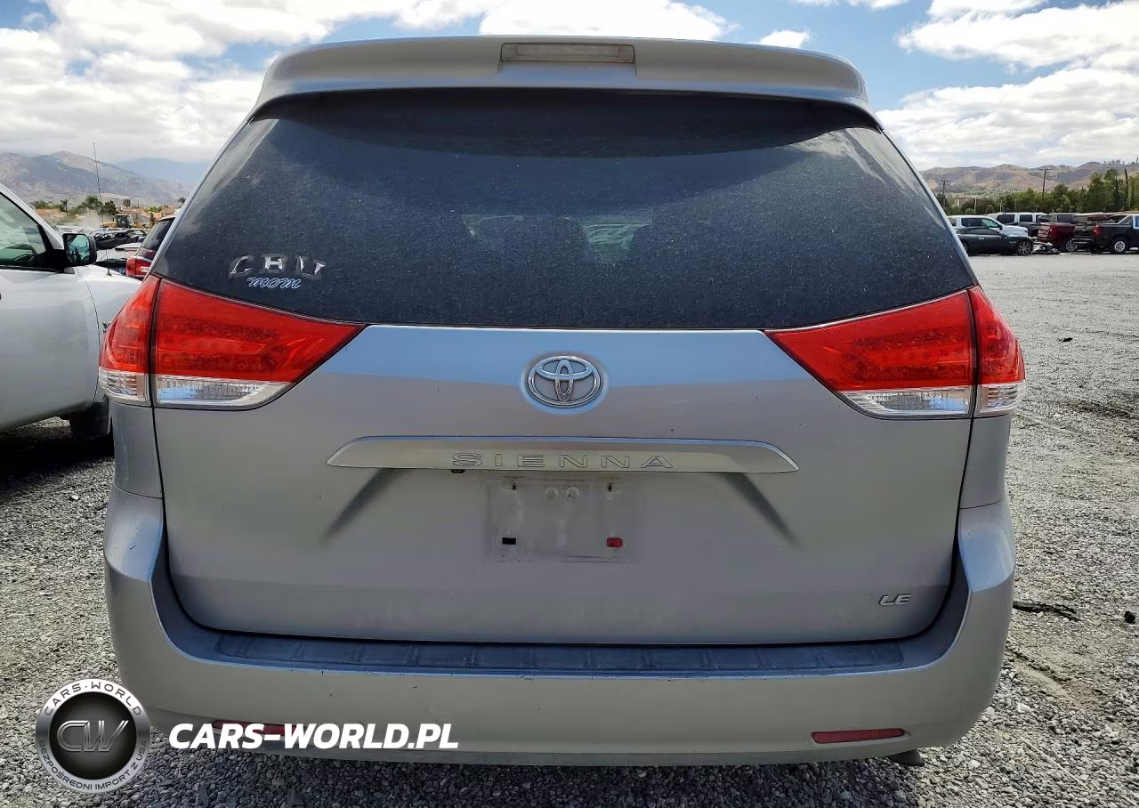 2012 Toyota Sienna Le VIN:5TDKK3DC6CS216204 - 6