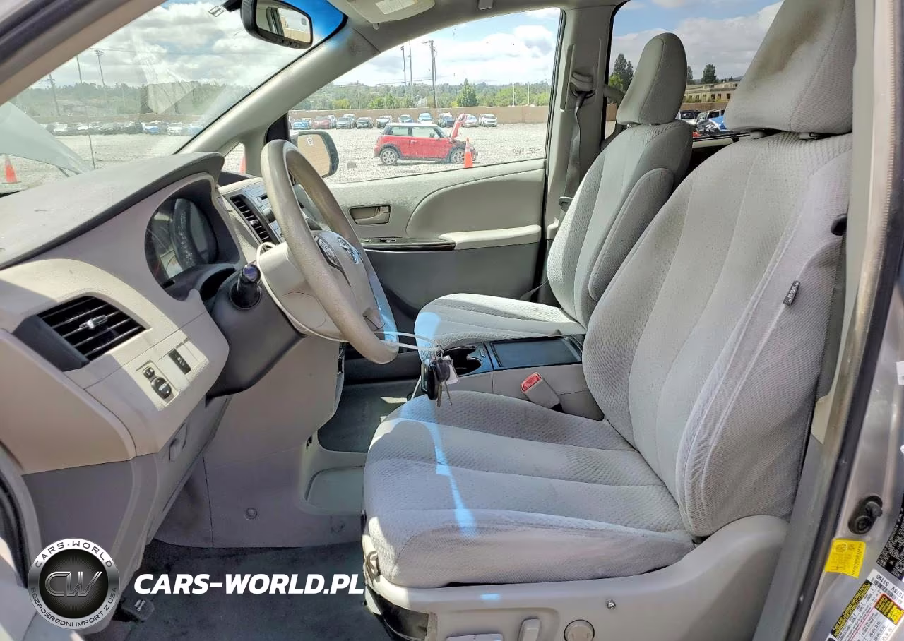 2012 Toyota Sienna Le VIN:5TDKK3DC6CS216204 - 7