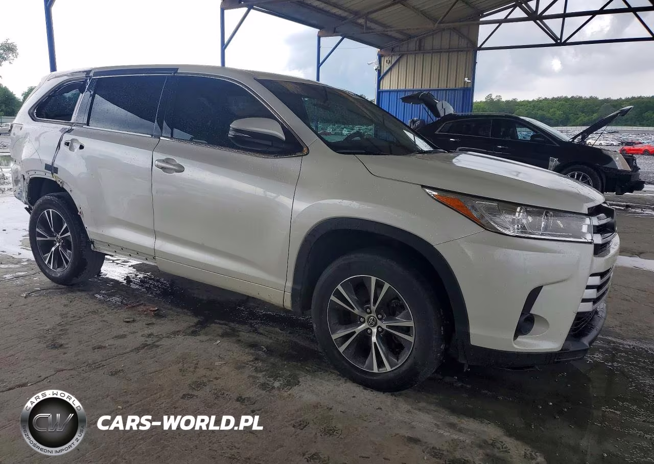 2017 Toyota Highlander Le VIN:5TDZARFH0HS030730 - 4