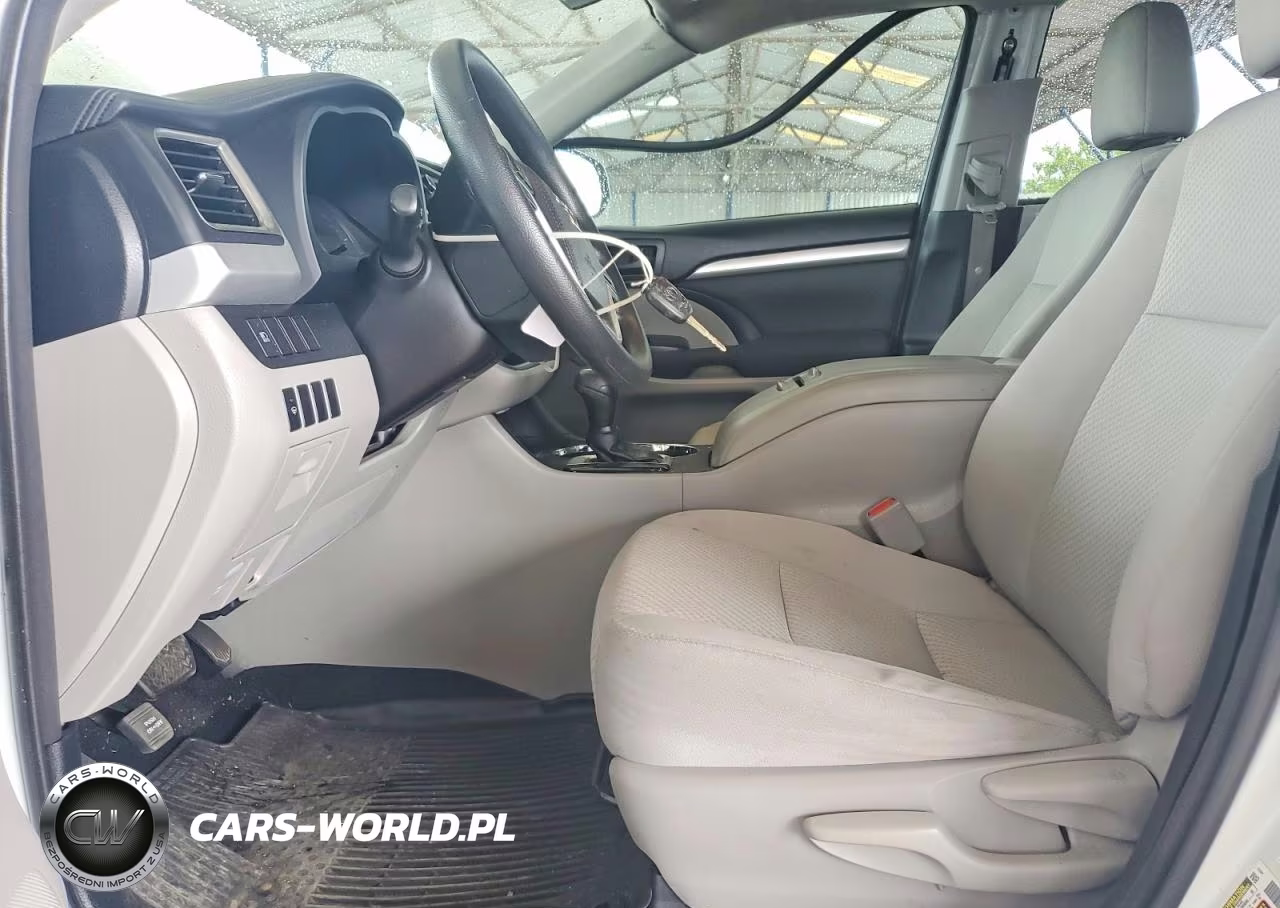 2017 Toyota Highlander Le VIN:5TDZARFH0HS030730 - 7