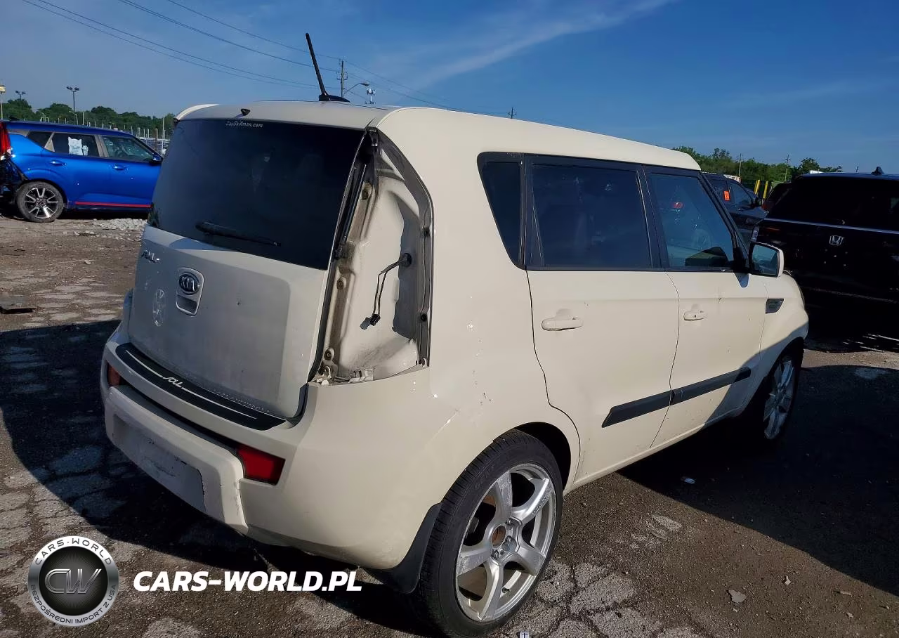 2011 Kia Soul ! VIN:KNDJT2A26B7321610 - 3