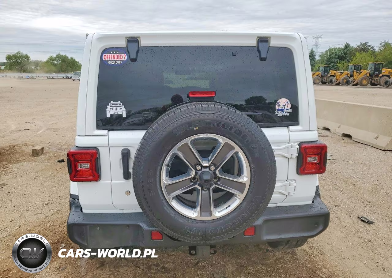 2018 Jeep Wrangler Unlimited Sahara VIN:1C4HJXEG1JW110858 - 6