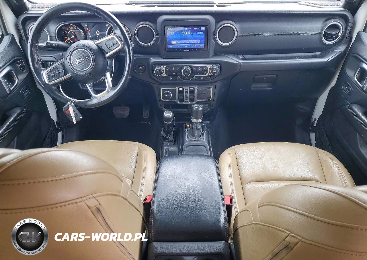 2018 Jeep Wrangler Unlimited Sahara VIN:1C4HJXEG1JW110858 - 8