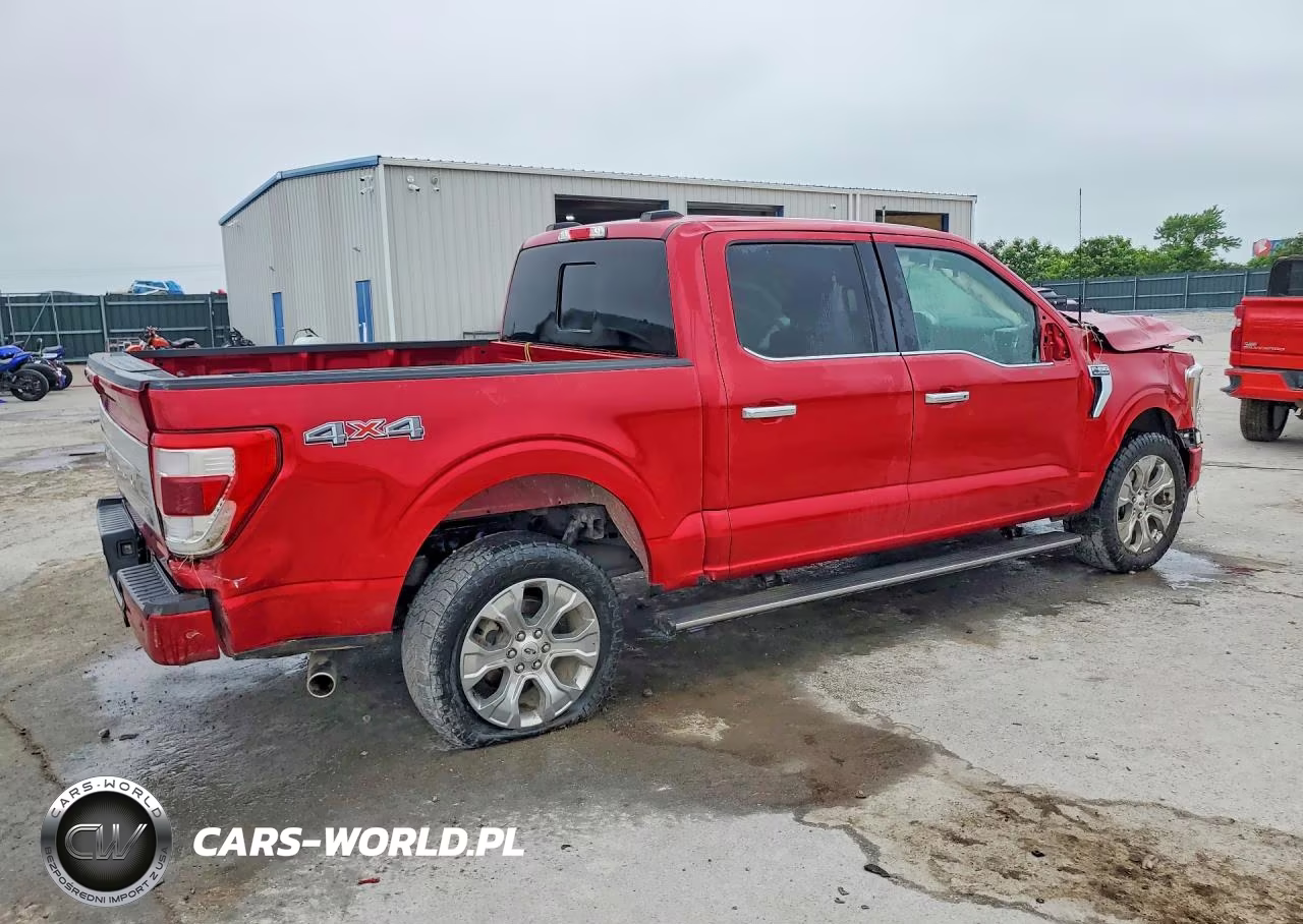 2023 Ford F150 VIN:1FTFW1E51PFC33251 - 3