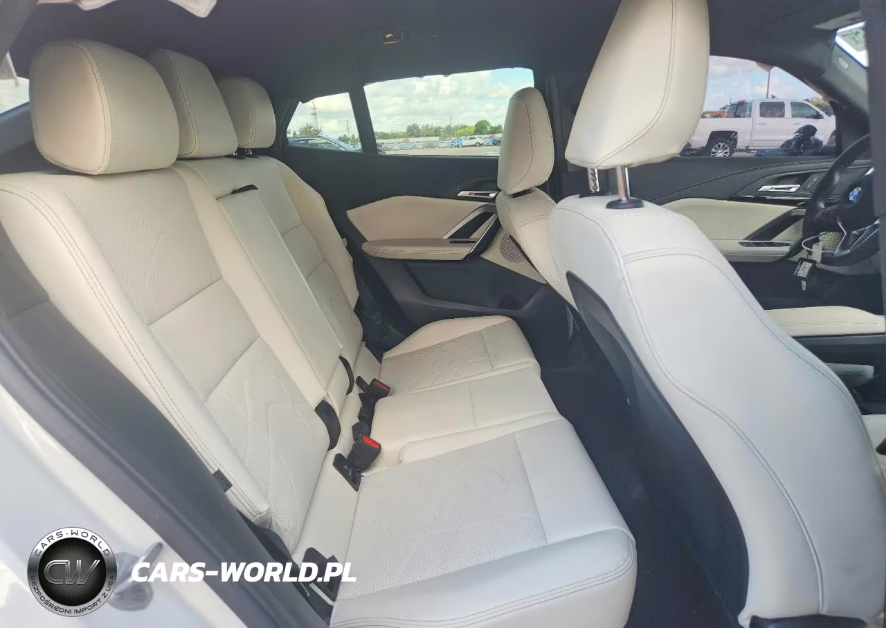 2026 BMW X2 xDrive28I VIN:WBX63GM01T5490950 - 11