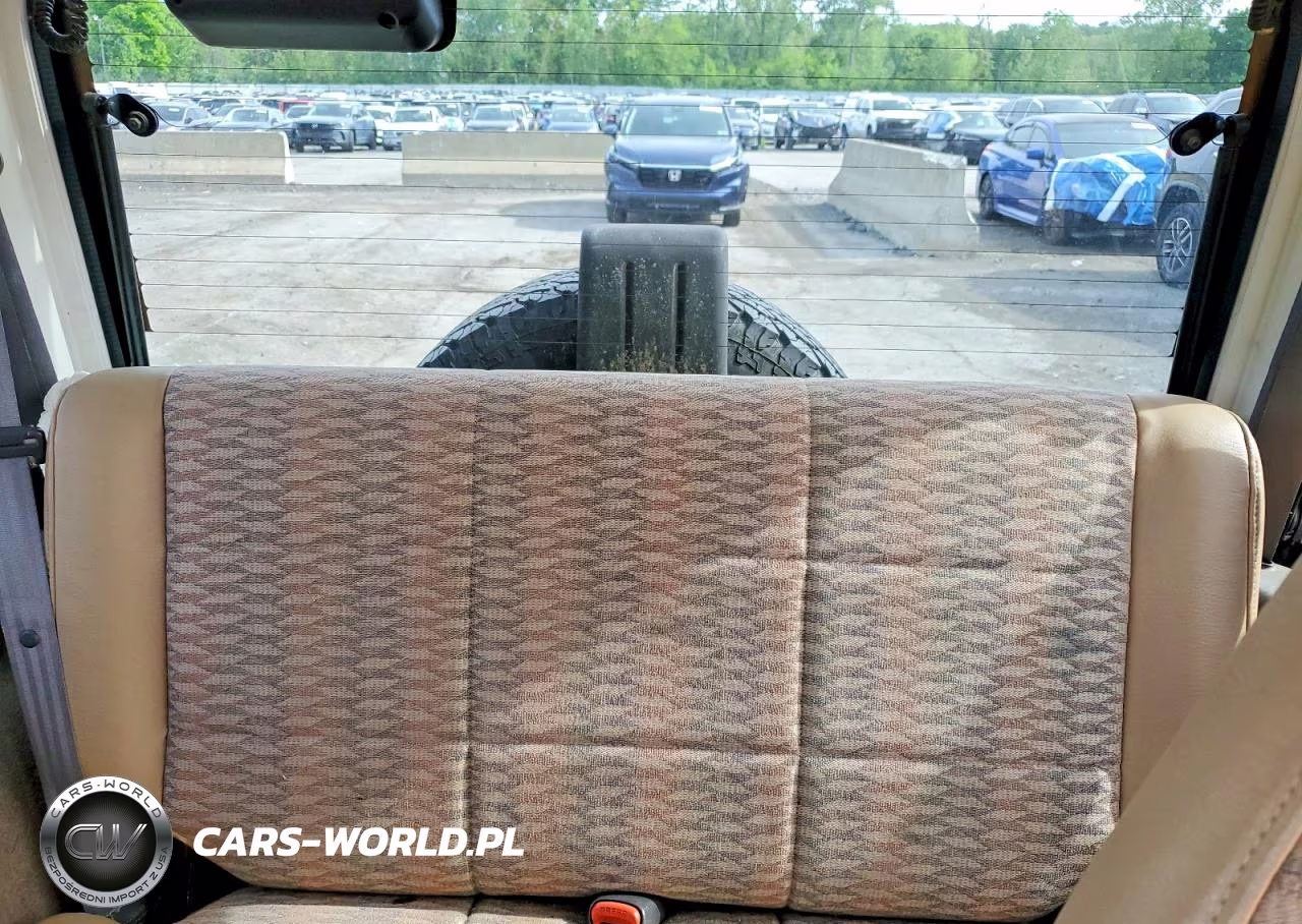 2000 Jeep Wrangler - Tj Sport VIN:1J4FA49S1YP751141 - 10
