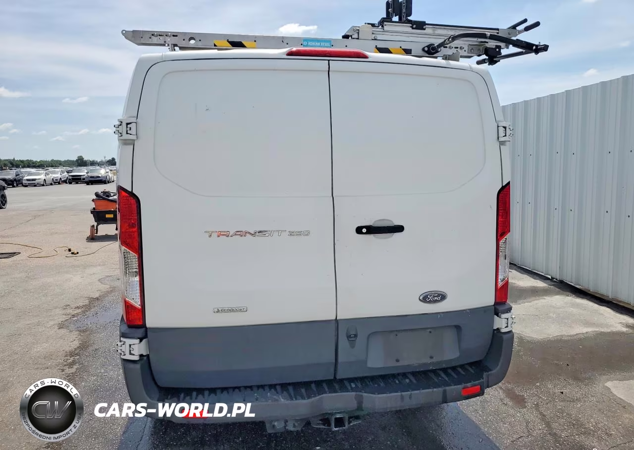 2018 Ford Transit T-250 VIN:1FTYR1ZG1JKB15114 - 6