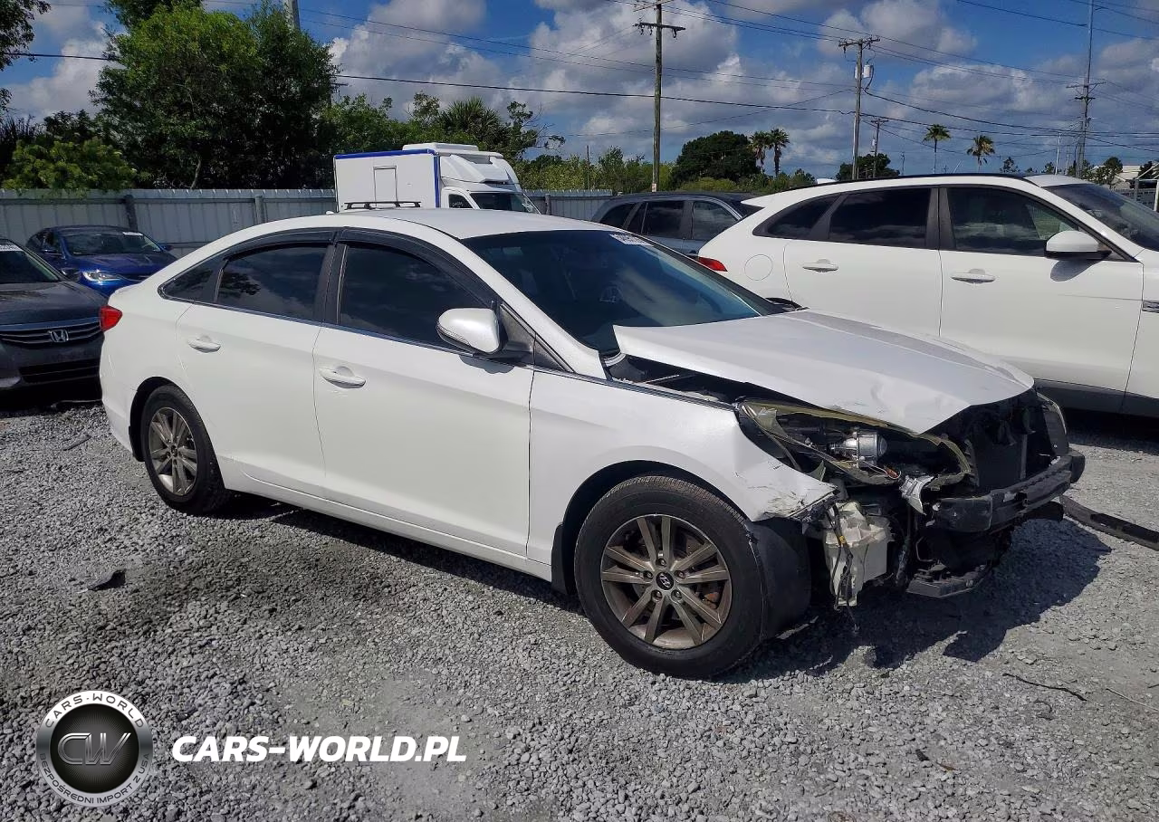 2015 Hyundai Sonata Se VIN:5NPE24AF5FH191453 - 4