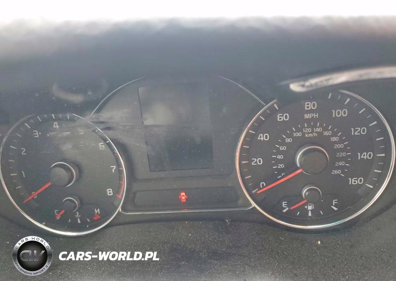 2018 Kia Forte Lx VIN:3KPFK4A78JE168212 - 9