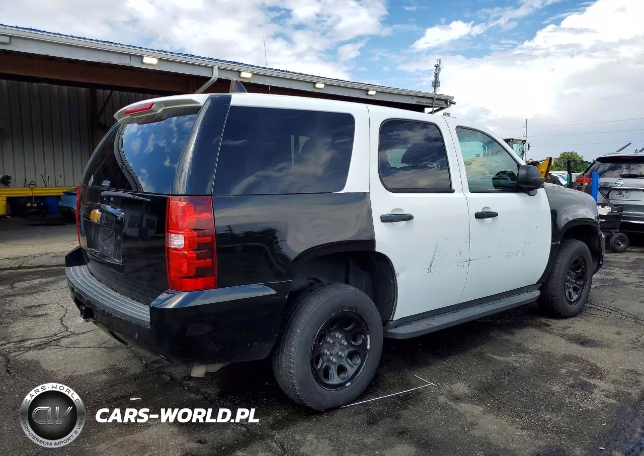 2013 Chevrolet Tahoe Special VIN:1GNSK2E07DR321307 - 3