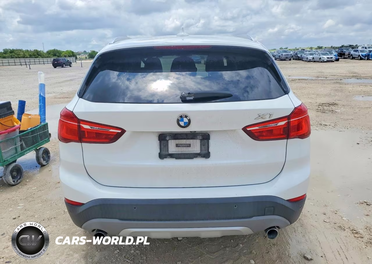 2017 BMW X1 xDrive28I VIN:WBXHT3C31H5F71759 - 6