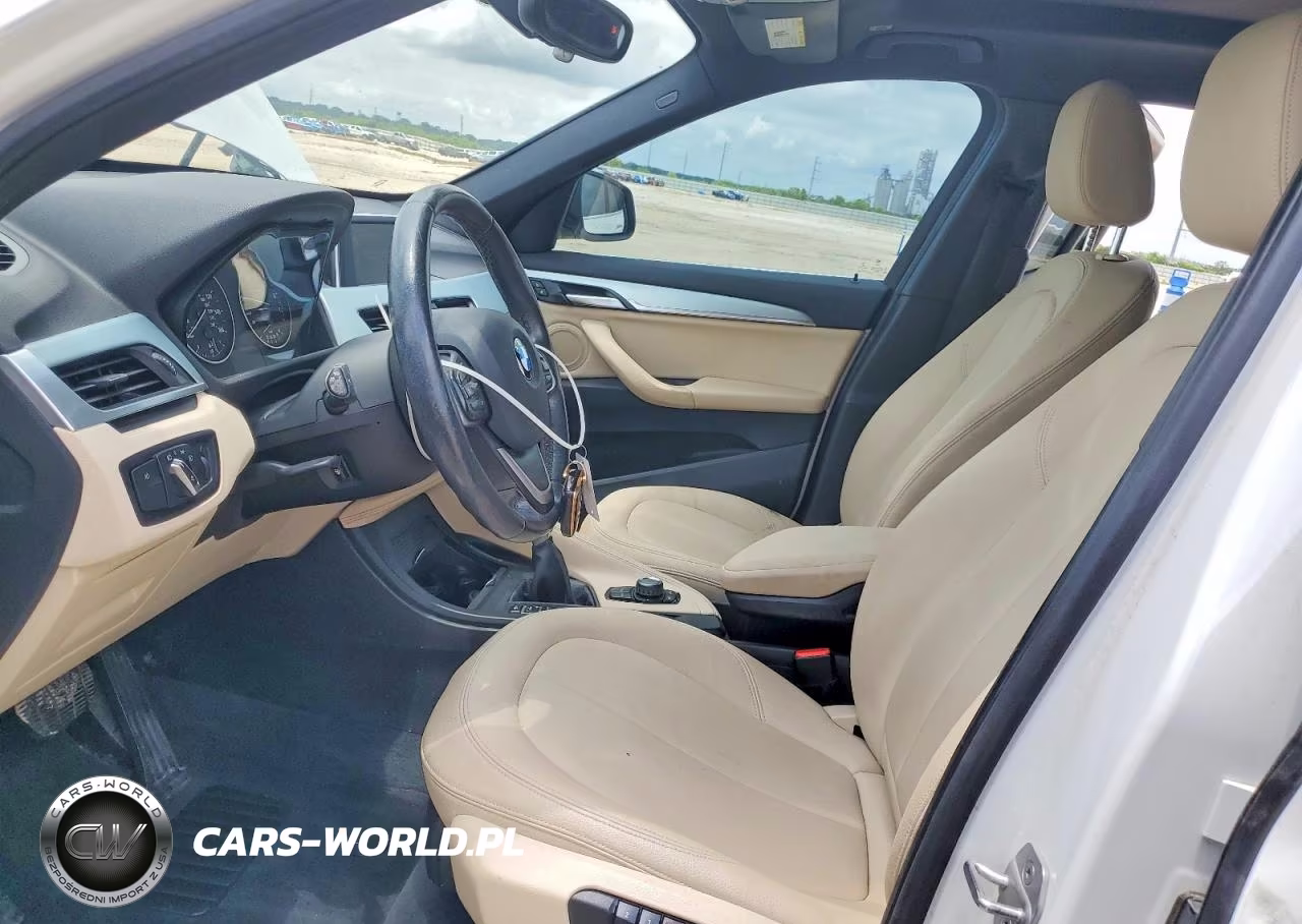 2017 BMW X1 xDrive28I VIN:WBXHT3C31H5F71759 - 7