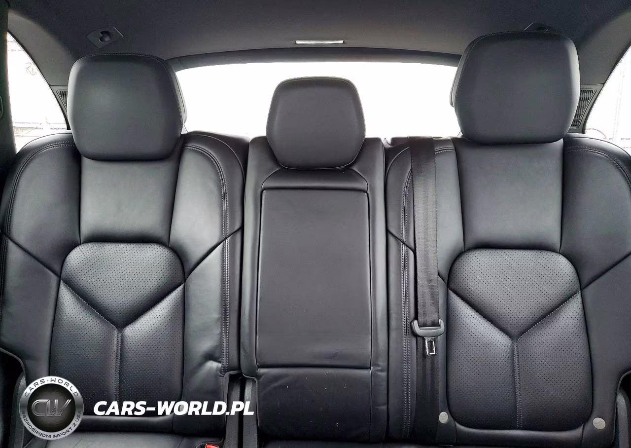 2016 Porsche Cayenne VIN:WP1AA2A2XGKA37972 - 10