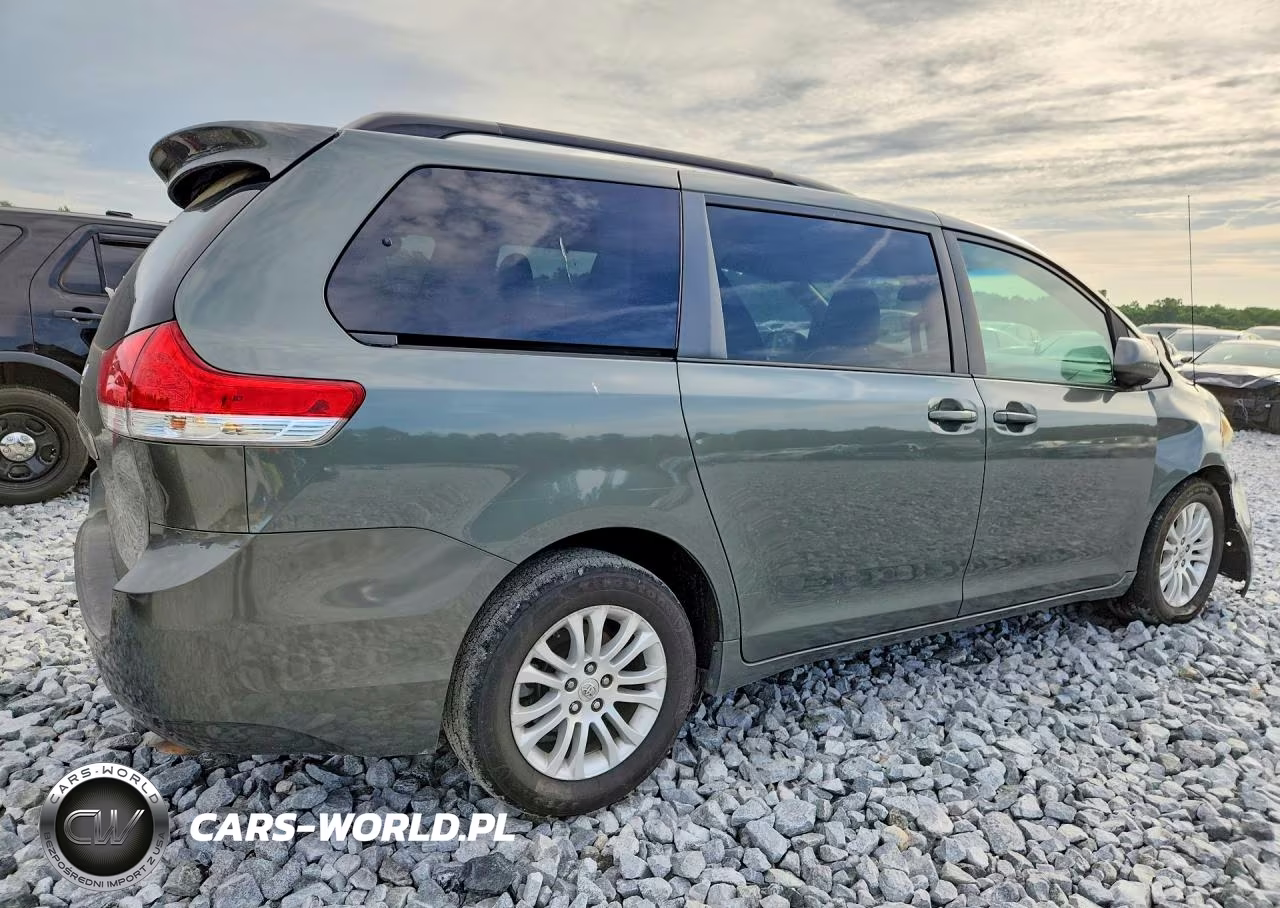 2014 Toyota Sienna Xle 8-Passenger VIN:5TDYK3DC4ES524078 - 3