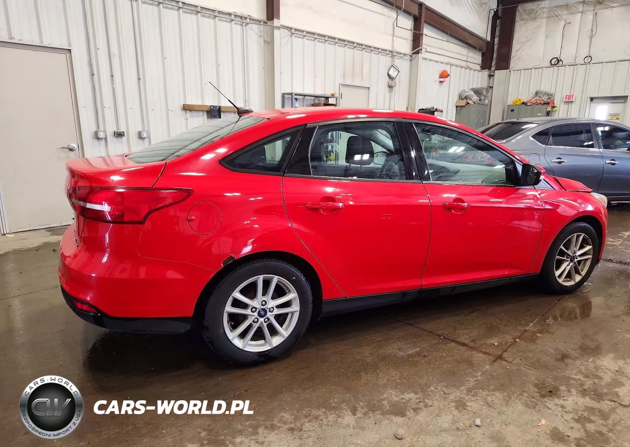 2016 Ford Focus Se VIN:1FADP3F29GL289739 - 3