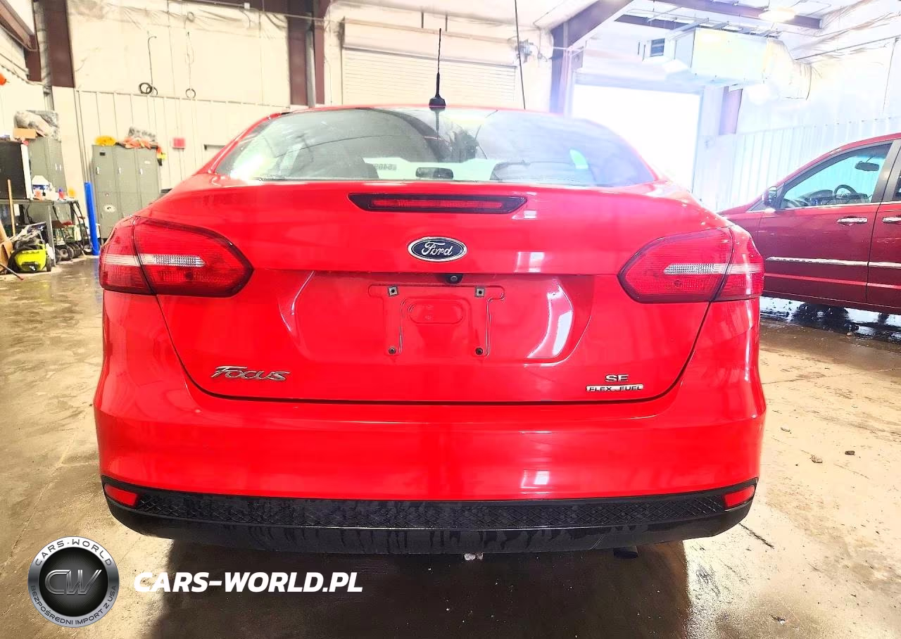 2016 Ford Focus Se VIN:1FADP3F29GL289739 - 6