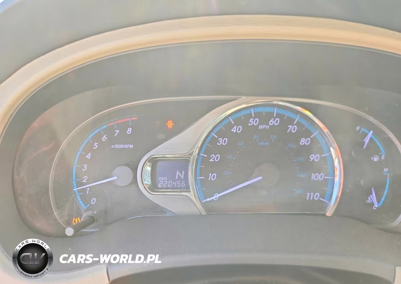 2014 Toyota Sienna Xle 8-Passenger VIN:5TDYK3DCXES447569 - 9