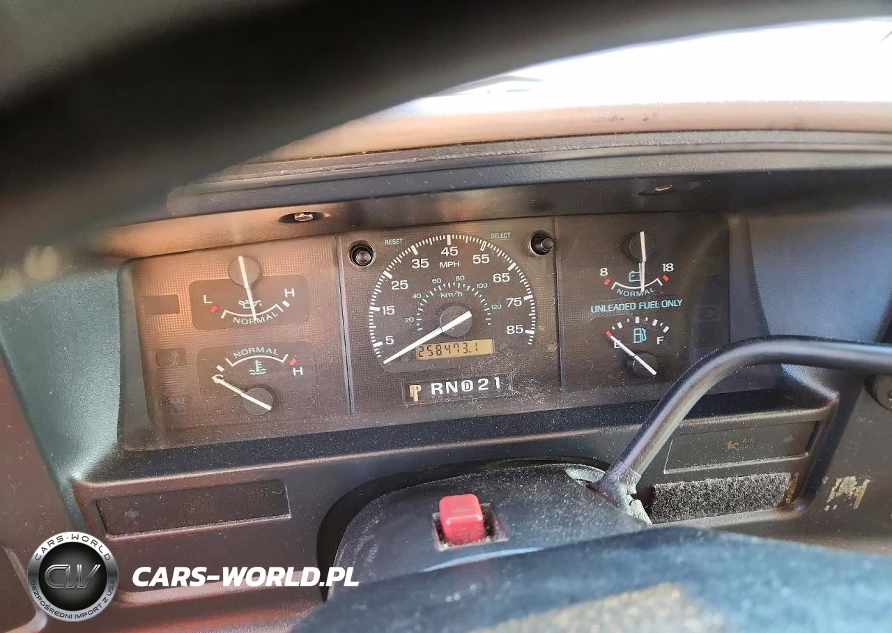 1994 Ford E350 Box Truck VIN:1FDKE30G9RHB88228 - 9