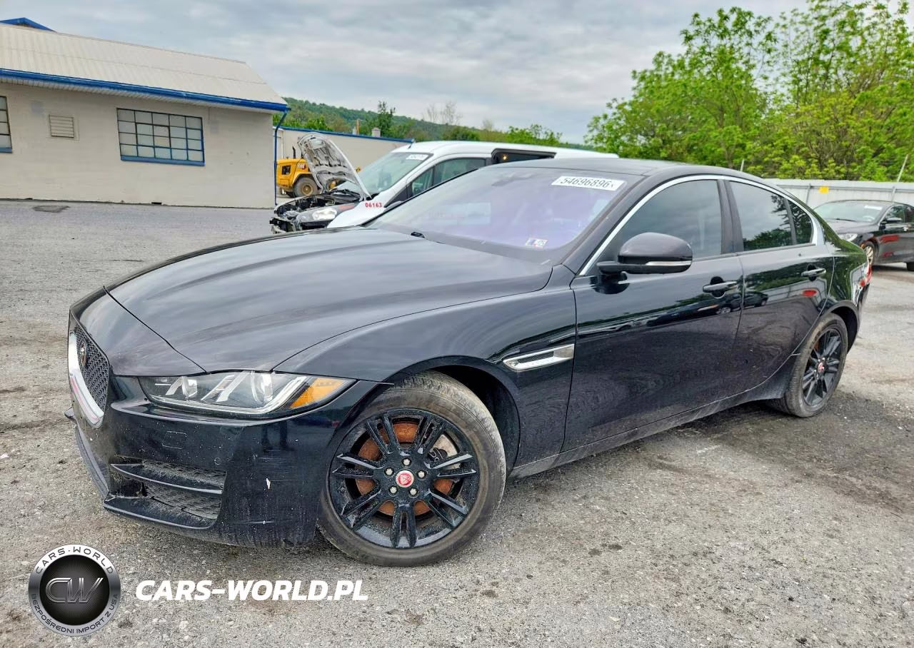 2017 Jaguar Xe Premium