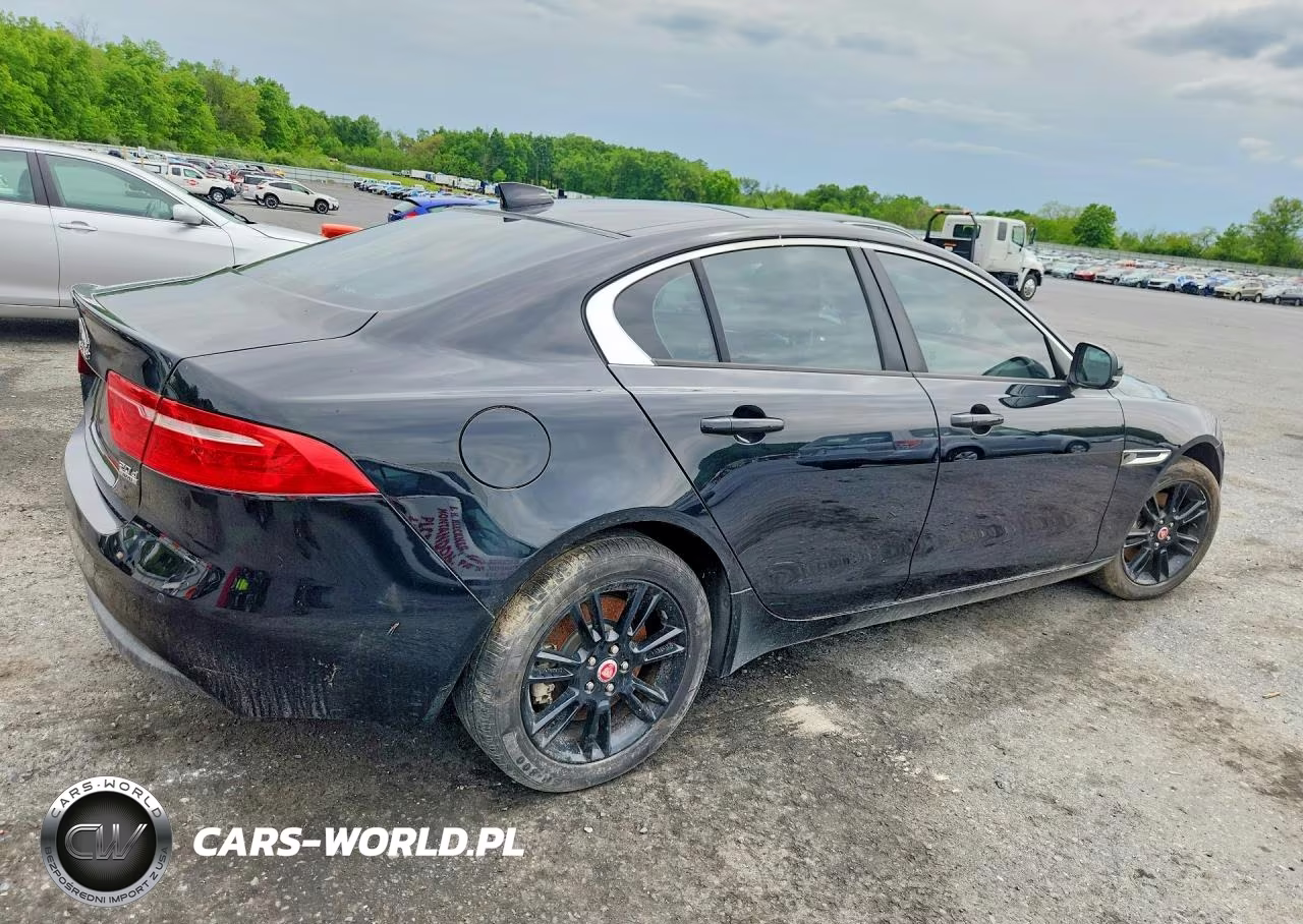 2017 Jaguar Xe Premium VIN:SAJAJ4BNXHA974898 - 3