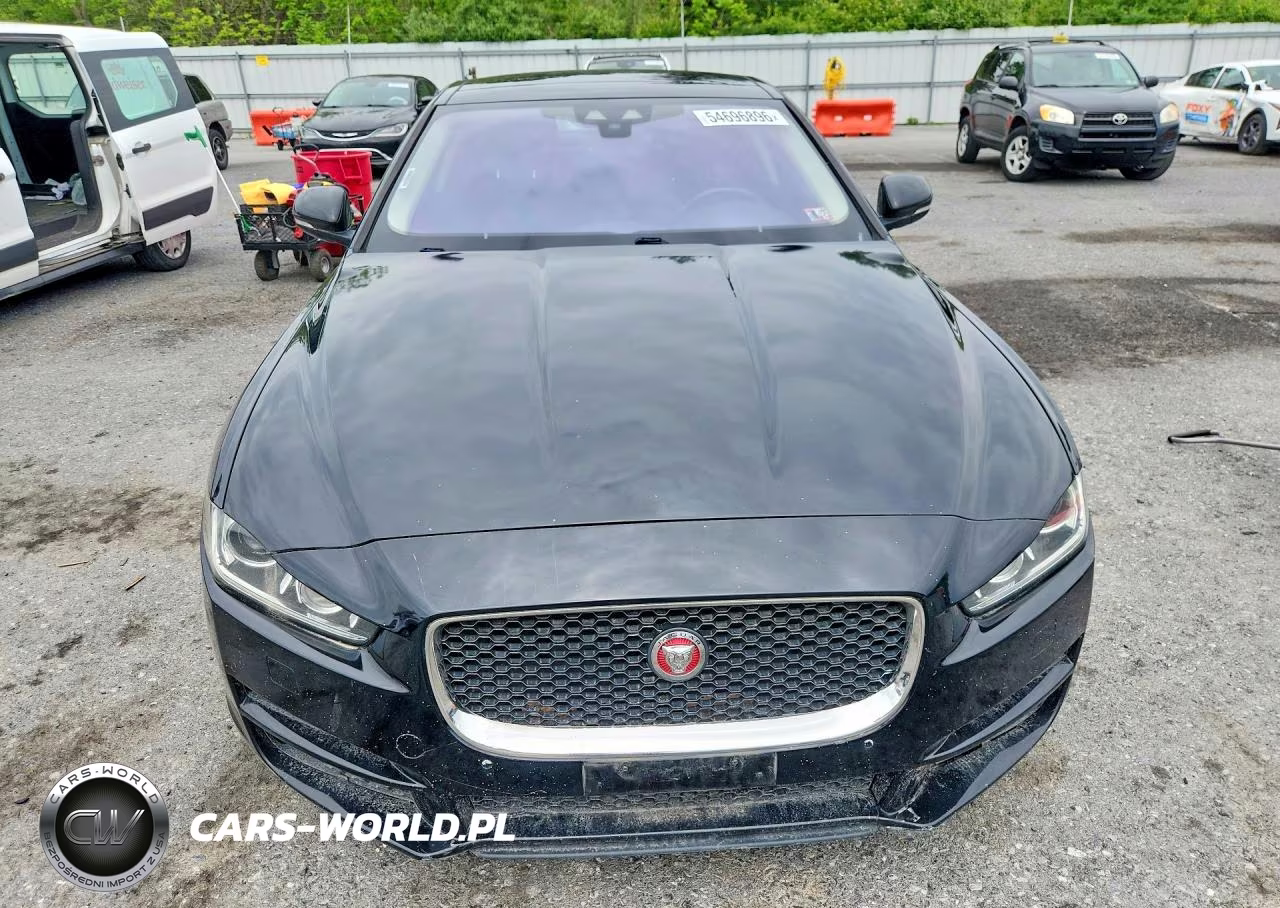 2017 Jaguar Xe Premium VIN:SAJAJ4BNXHA974898 - 5