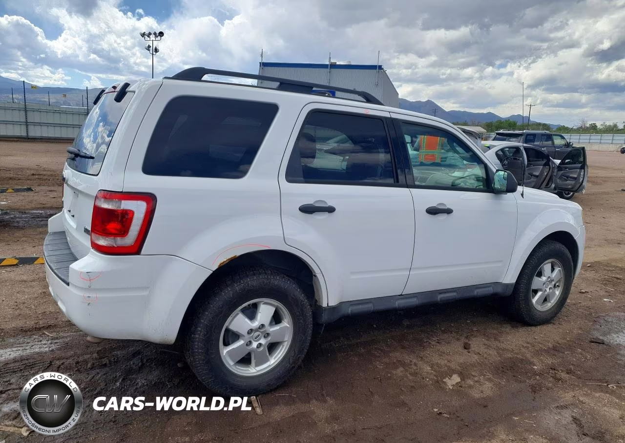 2012 Ford Escape VIN:1FMCU9DG3CKB32669 - 3
