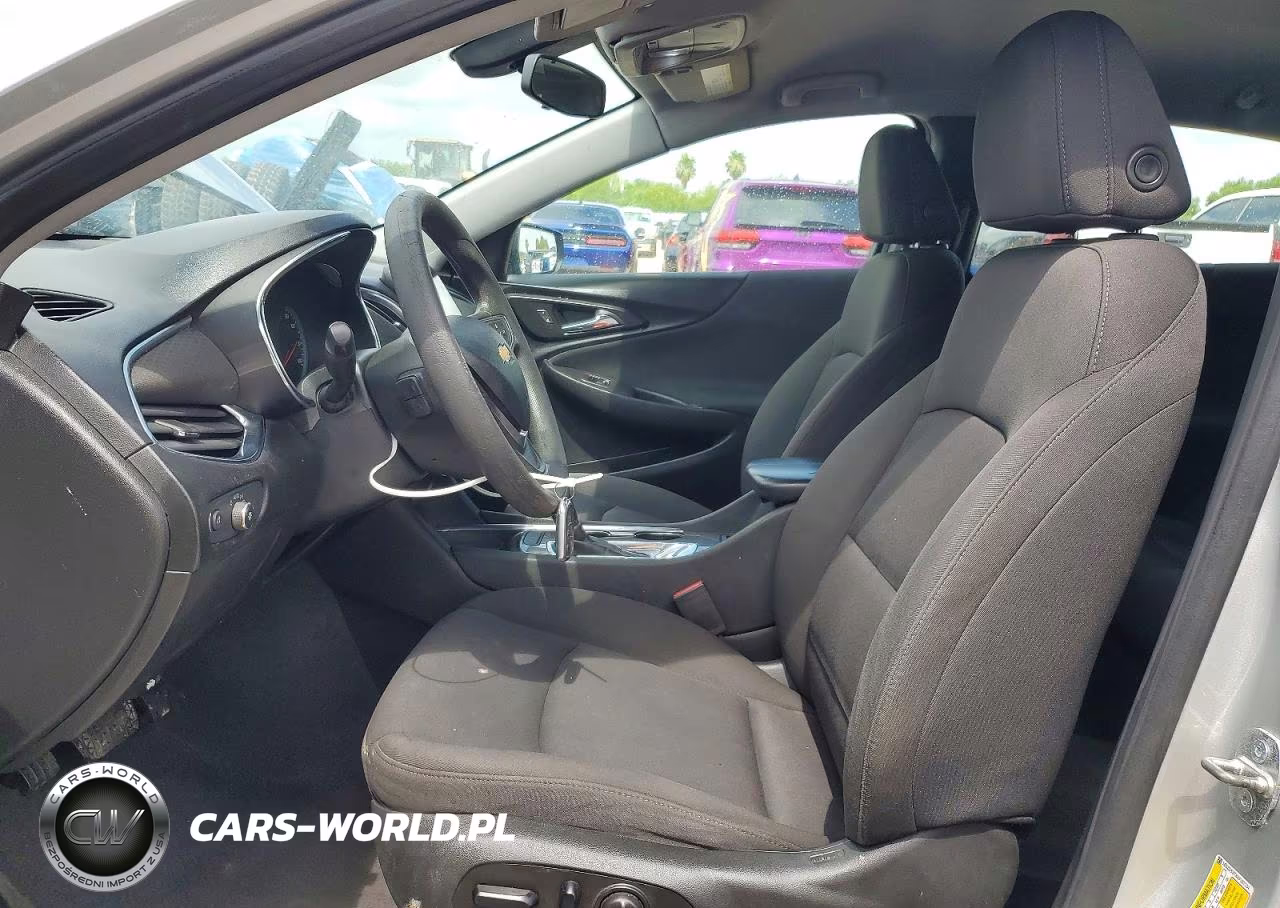 2019 Chevrolet Malibu Lt VIN:1G1ZD5STXKF157334 - 7
