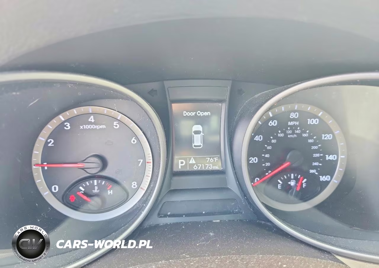 2016 Hyundai Santa Fe Sport 2.4L VIN:5XYZUDLB6GG310058 - 9