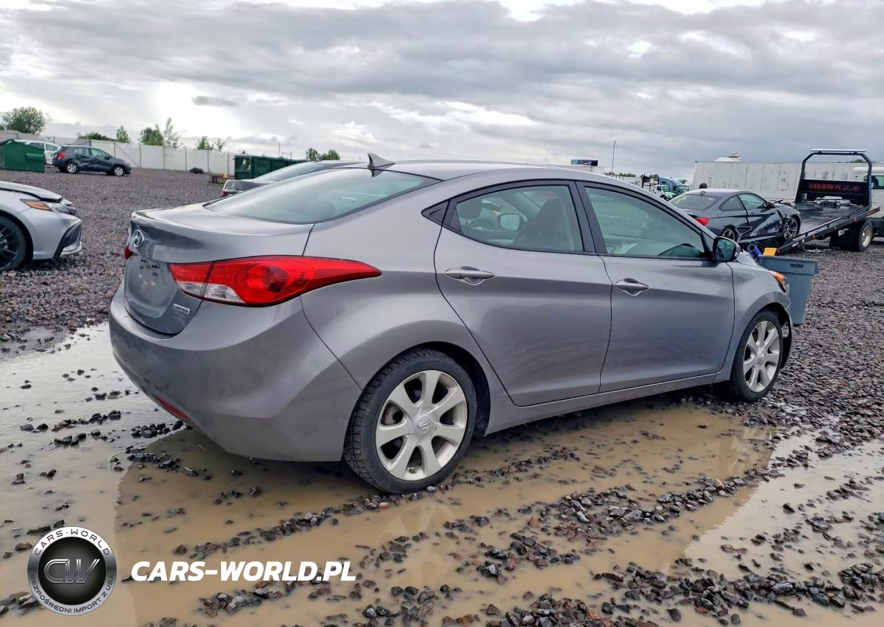 2013 Hyundai Elantra Limited VIN:KMHDH4AE5DU577967 - 3