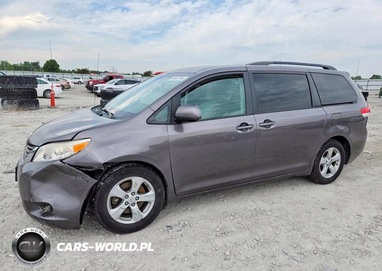 2011 Toyota Sienna Le