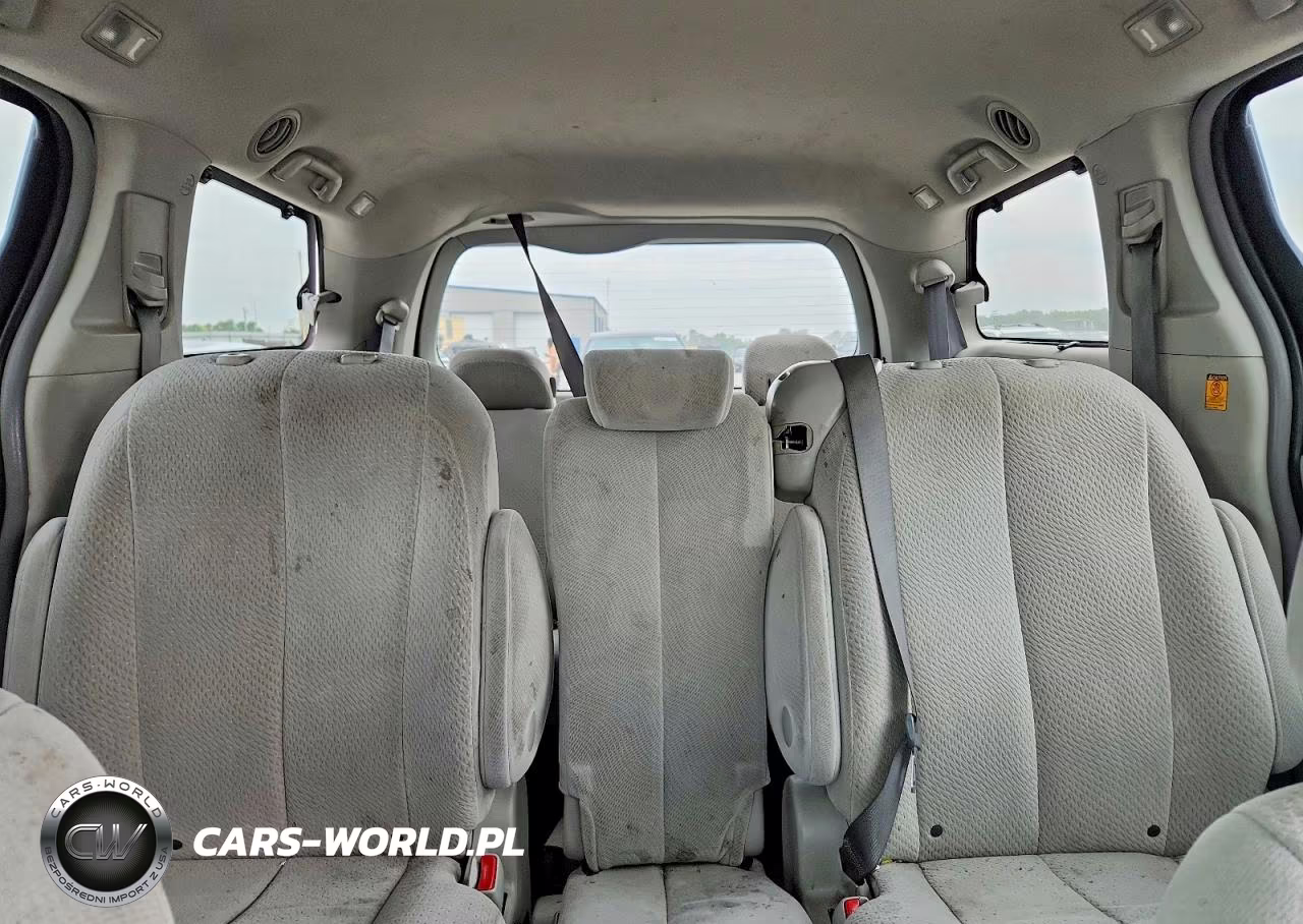 2011 Toyota Sienna Le VIN:5TDKK3DC5BS167897 - 10